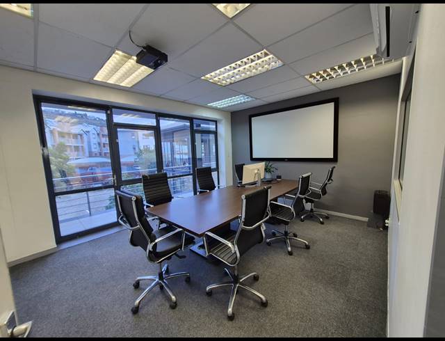 177M² OFFICE FOR SALE IN LITTLE FALLS